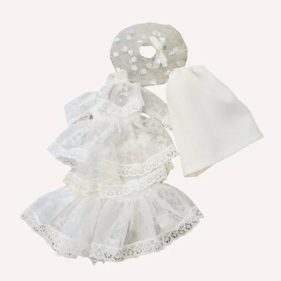 Unbranded | Toys | Vintage Barbie Doll White Lace Wedding Dress Long Sleeve  Layered Gown Head Piece | Poshmark